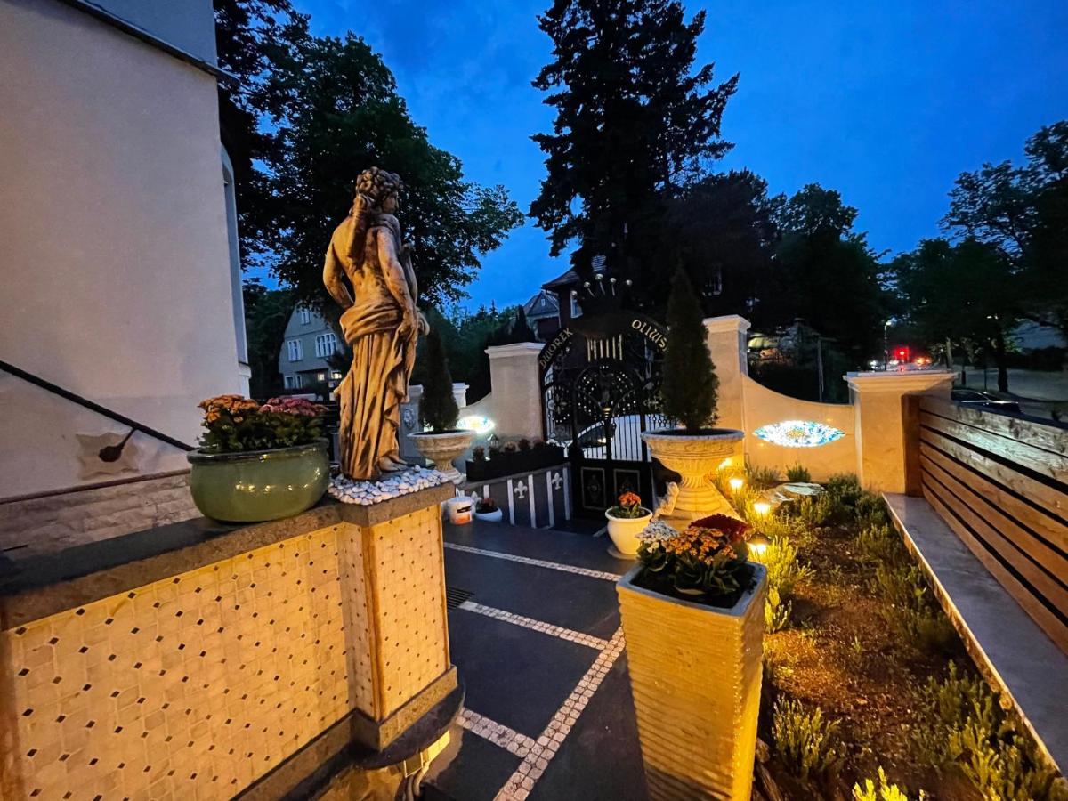 格但斯克Dworek Oliwski住宿加早餐旅馆 外观 照片