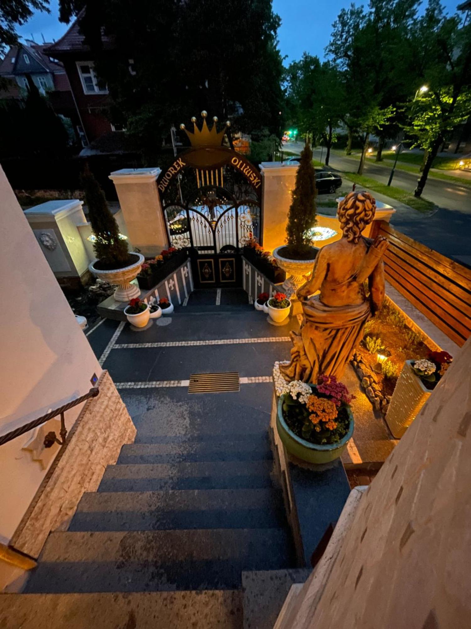 格但斯克Dworek Oliwski住宿加早餐旅馆 外观 照片